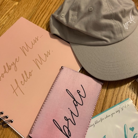 Bride-To-Be 👰🏻‍♀️ Bundle - Picture 15 of 16